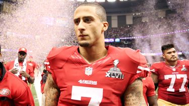 americateve | Dan a conocer las llamadas al 911 hechas desde la habitación del hotel Viceroy de Brickell que estaba alquilada por Colin Kaepernick, mariscal de campo del equipo de fútbol de los San Francisco.