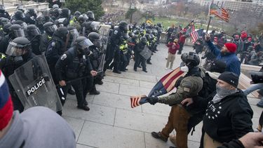 Juicios por el asalto al Capitolio se quedan en Washington
