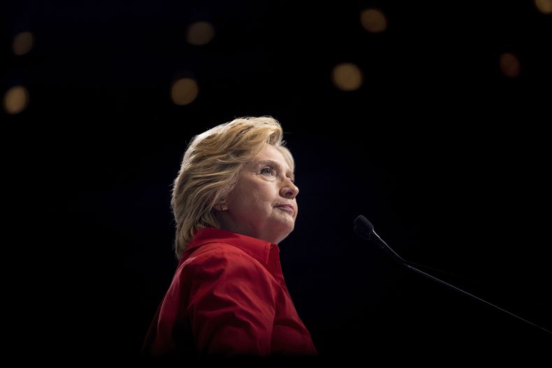 AMN-GEN_HILLARY_CLINTON-ASESOR_ACUSADO-0.jpg