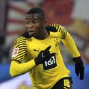 Alemania lleva al adolescente Moukoko, Reus descartado