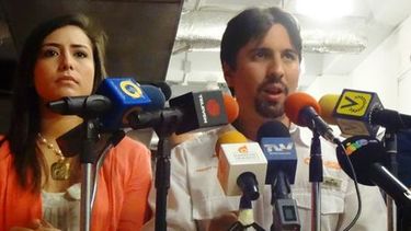 americateve | El partido que preside el líder opositor Leopoldo López,  convocó a los venezolanos a participar el próximo sábado 22 de noviembre en una gran jornada de recolección de firmas a nivel nacional a favor de la activación del Poder Constituyente.