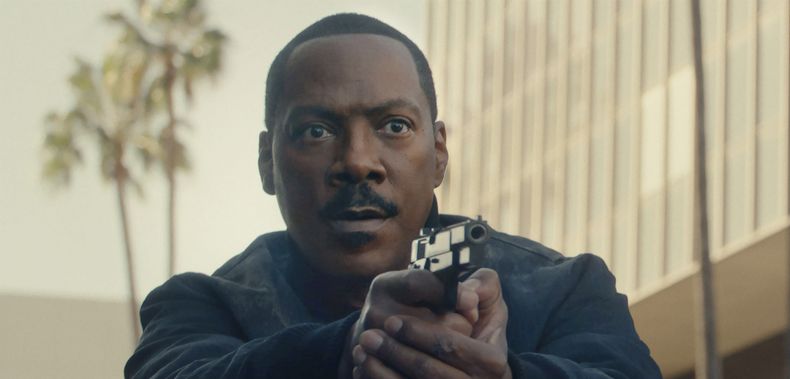 En esta imagen proporcionada por Netflix, Eddie Murphy en Beverly Hills Cop: Axel F. (Netflix vía AP)