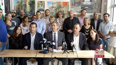 uno de los duenos de ball and chain en la pequena habana demanda a joe carollo en corte federal
