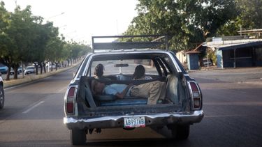 venezuela: ni los muertos esquivan la miseria en maracaibo