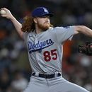 Sólida apertura de May impulsa a Dodgers 4-0 sobre Gigantes