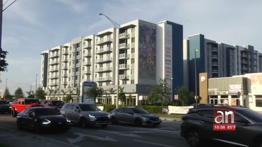 hialeah inaugura moderno edificio de apartamentos