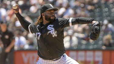 Cueto y Medias Blancas cortan racha a Tigres