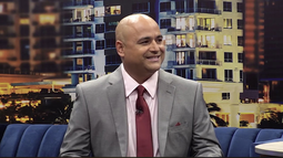 el humorista cubano, andy vazquez, dice adios a univista tv