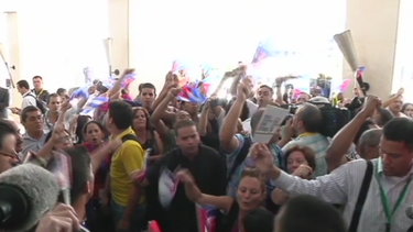 cubanos en panama reclaman la atencion de obama ante la crisis migratoria video