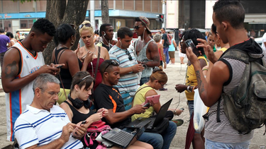 cuba inicia implementacion de internet en los moviles