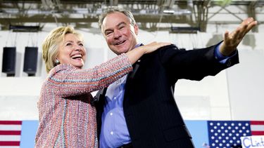 clinton elige a tim kaine como su companero de formula