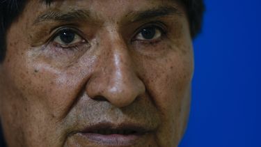 El expresidente de Bolivia, Evo Morales, hace un gesto en Lauca Ñ, región del Chapare, Bolivia, el domingo 3 de noviembre de 2024, en medio de un conflicto político en curso con el gobierno del presidente Luis Arce. (Foto AP/Juan Karita)