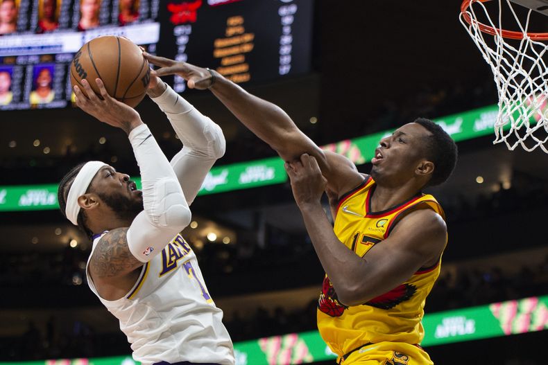 DEP-BAS LAKERS-HAWKS