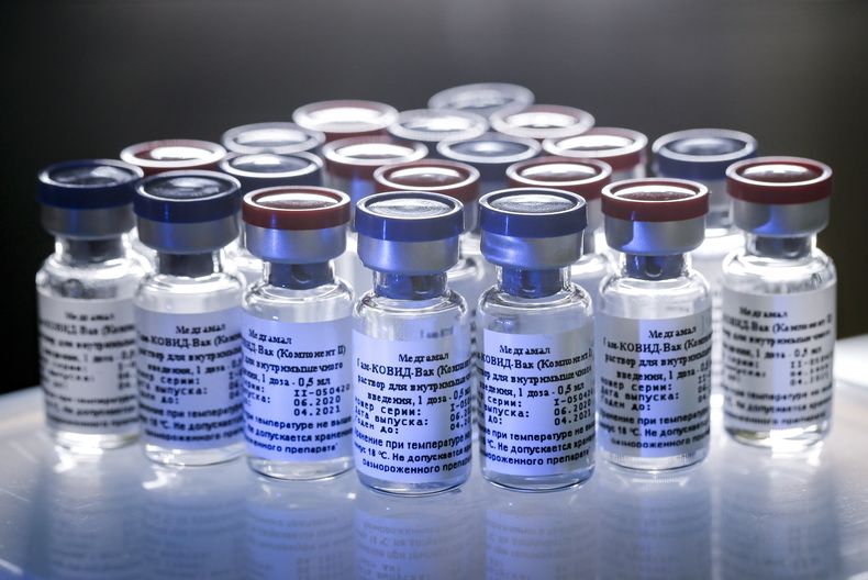 REP-MED_CORONAVIRUS-VACUNA-COMPETENCIA-0.jpg