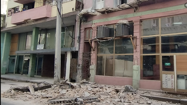 balcon se desploma en la centrica calle neptuno de la habana