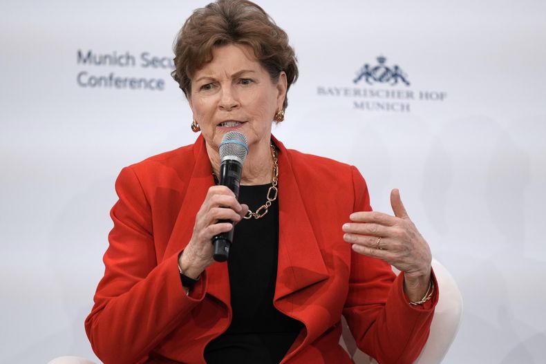 La senadora estadounidense Jeanne Shaheen en una conferencia de seguridad en Munich, Alemania, el 15 de febrero del 2025. (AP foto/Matthias Schrader)