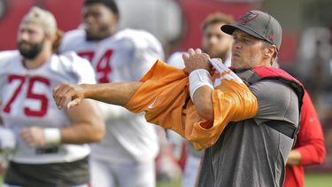 Brady estará fuera 11 días con Bucs por motivos personales