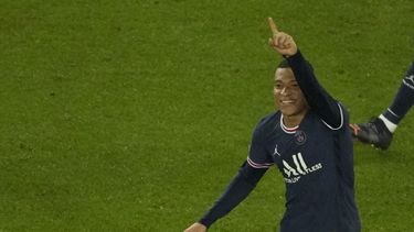 Mbappé anestesia al Madrid en el último acto