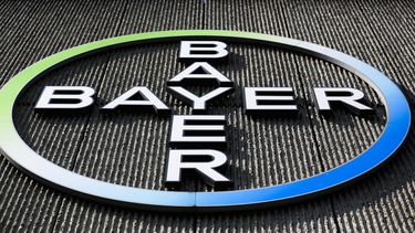 Bayer vende negocios agrícolas antes de fusión con Monsanto