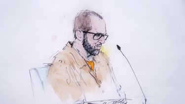 Bosquejo en la sala del tribunal de Alexander Smirnov ex informante del FBI acusado de lanzar acusaciones falsas contra el presidente estadounidense Joe Biden y su hijo Hunter, en los Ángeles el 26 de febrero del 2024. (William T. Robles via AP)