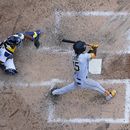 Piratas derrotan 8-6 a Cerveceros con cuatro jonrones