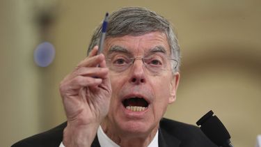 Audiencia de juicio político llega a redes antes de empezar