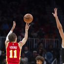 Young y Hunter guían a Hawks en paliza sobre Spurs
