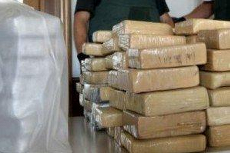 La jueza federal Marcia Cooke ha sentenciado a 19 años en la penitenciaría al principal acusado en un caso de narcotráfico en el que se transportaba cocaína desde Venezuela al Caribe, América Central y Estados Unidos.