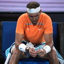 Nadal sufre una lesión en el flexor de su cadera izquierda