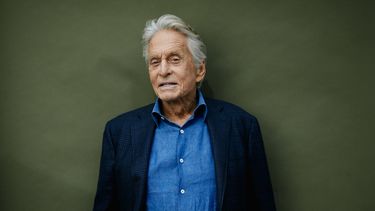 Michael Douglas posa para un retrato el miércoles 30 de septiembre de 2026 en Nueva York.(Foto Taylor Jewell/Invision/AP)