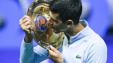 australia: djokovic debe resolver su estatus con el gobierno
