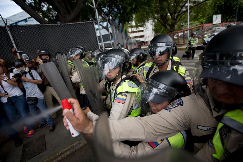 AMS-GEN_VENEZUELA-PROTESTA-3.jpg