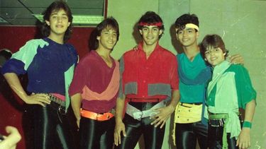 americateve | El cantante Roy Roselló, que compartió escenario con Ricky Martin cuando tenía 13 años, hizo una fuerte acusación durante la transmisión de un reality show brasileño. "Quiero perdonarlo", explicó