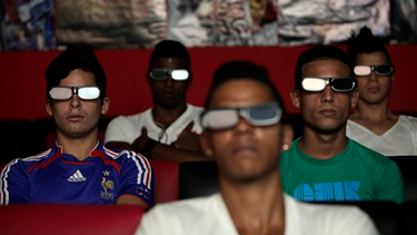 Ordenan cierre inmediato de cines privados en Cuba