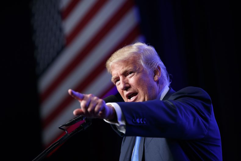 AMN-GEN_TRUMP-ARMAS-0.jpg