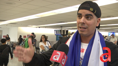 llega a miami el influencer cubano alain paparazzi cubano junto a su familia