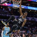 Leonard y George regresan, Clippers supera a los Hornets