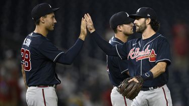 Con jonrones de Olson y Riley, Bravos superan a Nacionales