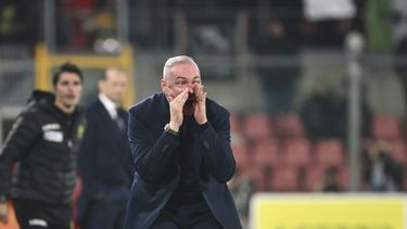 Despiden a Massimiliano Alvini, técnico del Cremonese