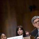 Jacob Lew, secretario del Tesoro durante la presidencia de Barack Obama, declara ante la Comisión de Relaciones Exteriores del Senado que examina su nombramiento como embajador a Israel, 18 de octubre de 2023, en Washington. La comisión aprobó el nombramiento el miércoles 25 de octubre de 2023 y lo elevó al pleno del Senado. (AP Foto/Stephanie Scarbrough)