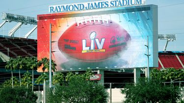 tampa se prepara para los fanaticos del super bowl lv, aunque menos, en medio de la pandemia