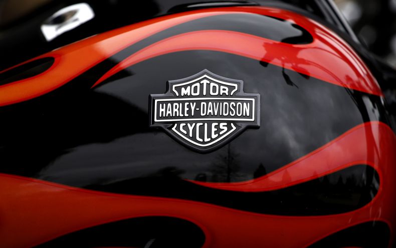 AMN-GEN_TRUMP-HARLEY_DAVIDSON-0.jpg