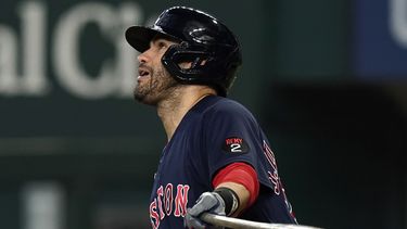 Medias Rojas vencen a Rangers y ganan su 1ra serie en un mes