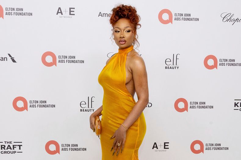 ARCHIVO - Megan Thee Stallion en la 33ª Fiesta Anual de la Fundación Elton John contra el SIDA para ver la entrega de los Premios de la Academia en West Hollywood, California, el 2 de marzo de 2025. (Foto Willy Sanjuan/Invision/AP, archivo)