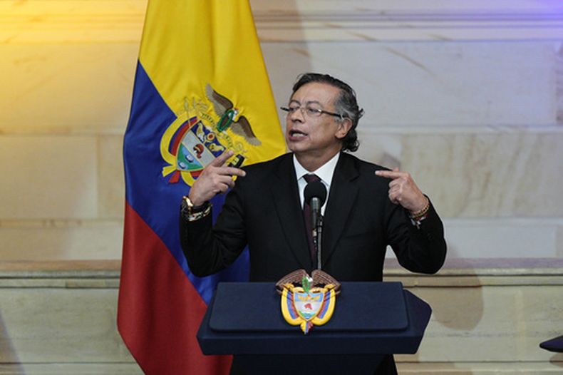 El presidente Gustavo Petro interviene durante la inauguración de una nueva sesión del Congreso en Bogotá, Colombia, el lunes 20 de julio de 2026. (Foto AP/Iván Valencia)