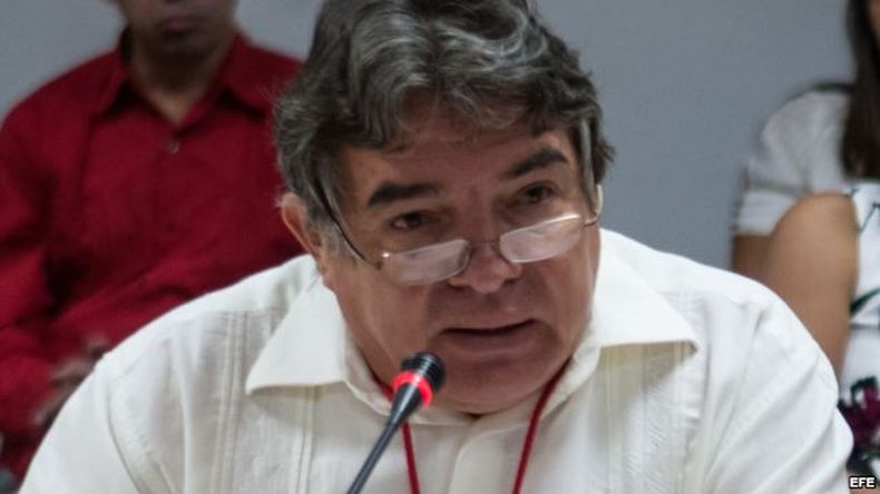 "Más allá del derecho de regresar que tienen como ciudadanos, también pueden acceder a los espacios culturales", asegura el titular del Ministerio de Cultura Julián González Toledo.