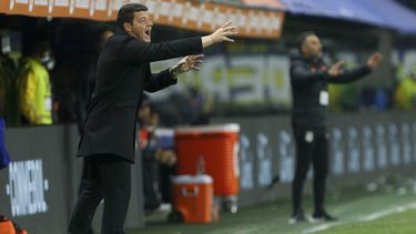 Battaglia: Para Boca, la Libertadores es algo obsesivo