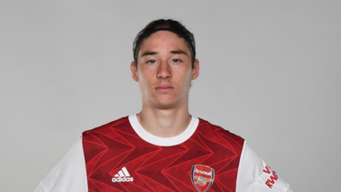 mexicano de 16 anos entrena con el primer equipo del arsenal