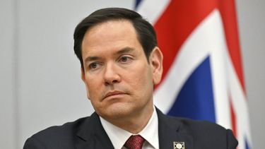 El secretario de Estado de Estados Unidos, Marco Rubio, durante una reunión al margen de la reunión de ministros de Asuntos Exteriores de la OTAN en la sede de la OTAN en Bruselas, el viernes 4 de abril de 2025. (Nicolas Tucat, Pool Photo via AP)