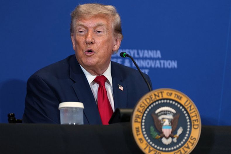El presidente Donald Trump habla en una academia militar en Carlisle, Pensilvania, el 15 de julio del 2026. (AP foto/Julia Demaree Nikhinson)